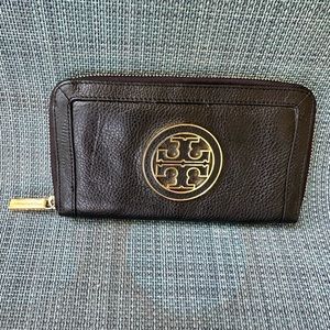 Tory Burch - Amanda Continental Wallet, Large Accordion Wallet